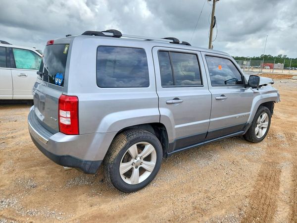 2015 JEEP PATRIOT LIMITED FWD (LHD)