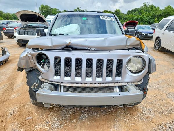 2015 JEEP PATRIOT LIMITED FWD (LHD)