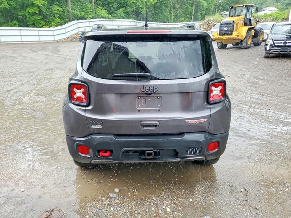 2021 JEEP RENEGADE TRAILHAWK 4X4