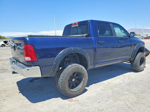 2014 RAM 1500 SLT CREW CAB 4X4