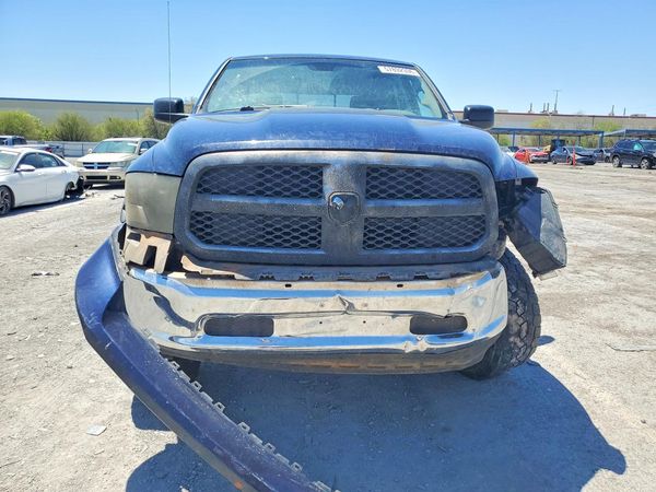 2014 RAM 1500 SLT CREW CAB 4X4