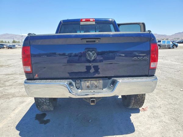 2014 RAM 1500 SLT CREW CAB 4X4