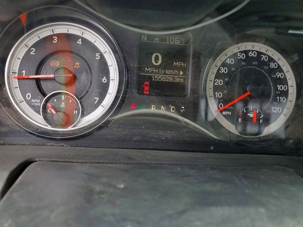 2014 RAM 1500 SLT CREW CAB 4X4
