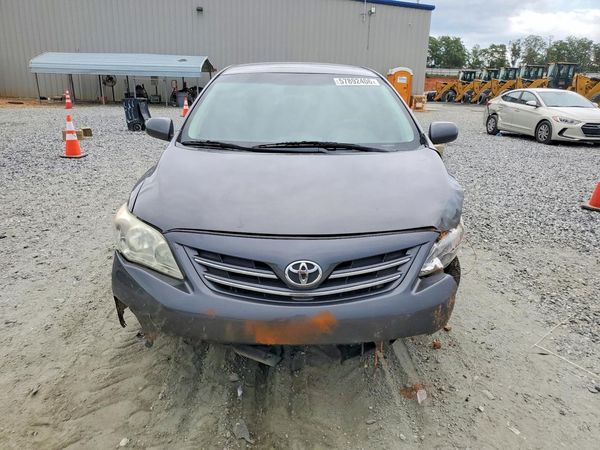 2013 TOYOTA COROLLA