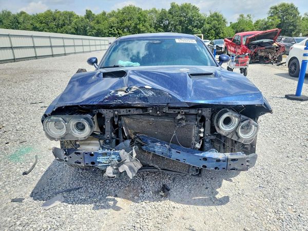 2017 DODGE CHALLENGER SXT