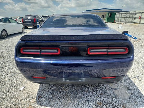 2017 DODGE CHALLENGER SXT