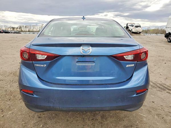 2018 MAZDA 3 Touring