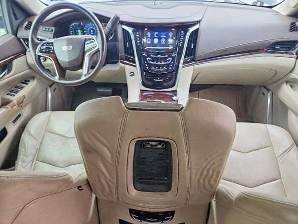 2016 CADILLAC ESCALADE Premium