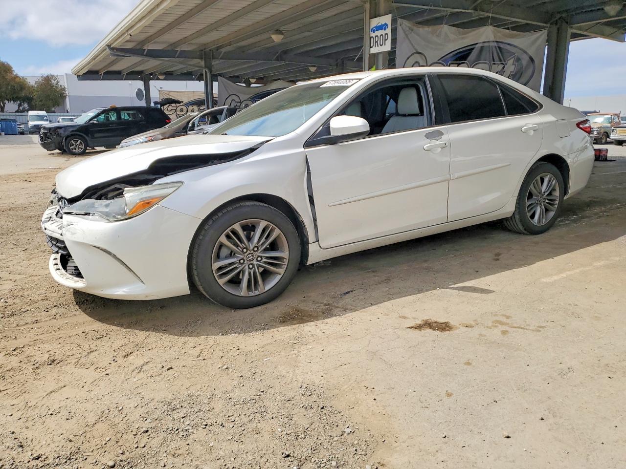 2015 TOYOTA CAMRY