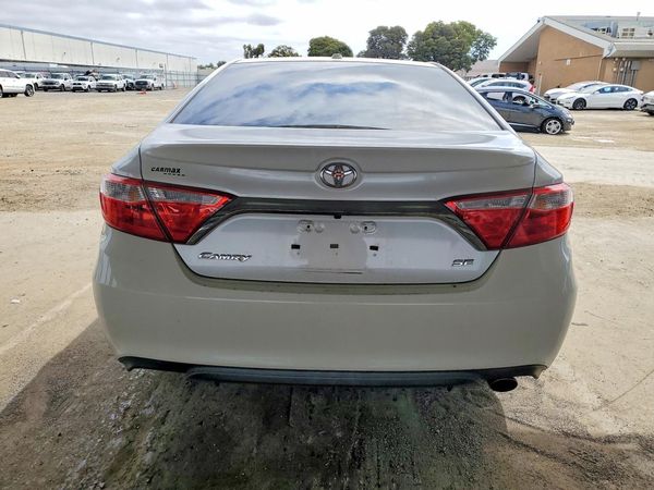 2015 TOYOTA CAMRY