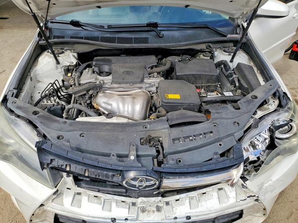2015 TOYOTA CAMRY
