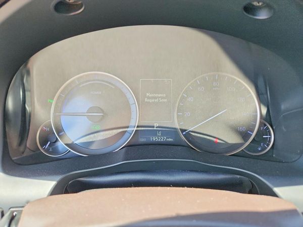 2017 LEXUS ES 300h