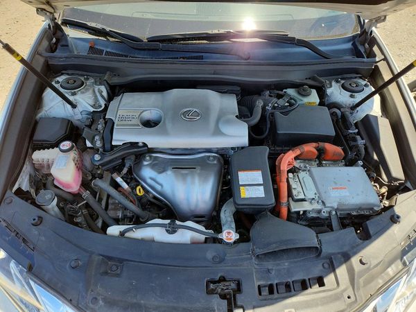 2017 LEXUS ES 300h