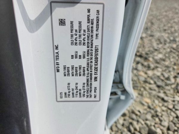 2025 TESLA MODEL 3