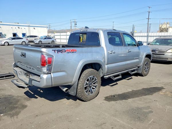 2022 TOYOTA TACOMA SR5