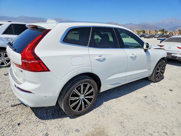 2021 VOLVO XC60 Inscription