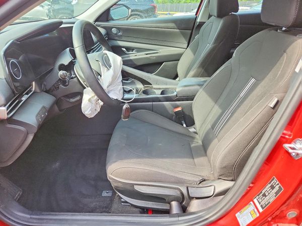2023 HYUNDAI ELANTRA SEL w/Convenience Pkg