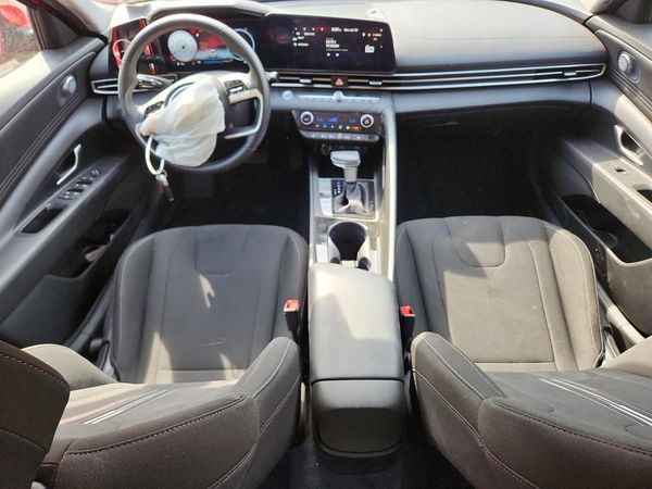 2023 HYUNDAI ELANTRA SEL w/Convenience Pkg