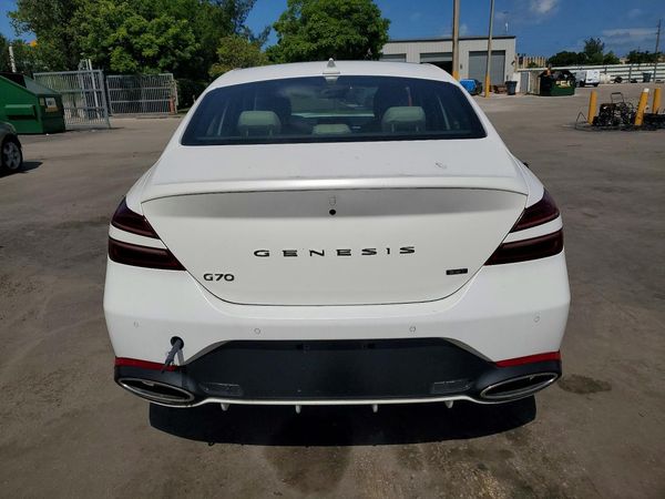 2023 GENESIS G70