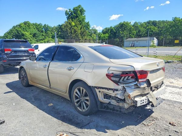 2013 LEXUS LS 460