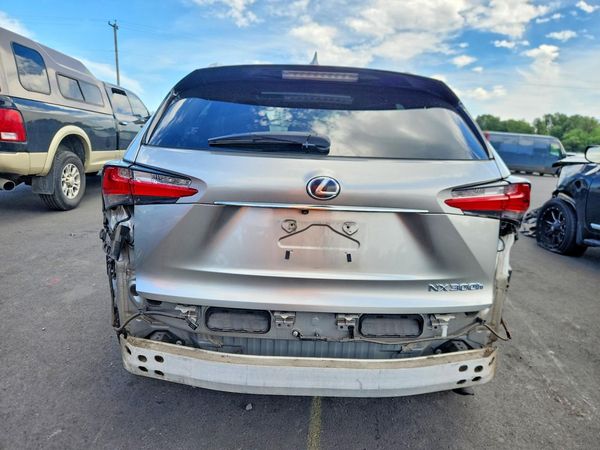 2015 LEXUS NX 300h Luxury