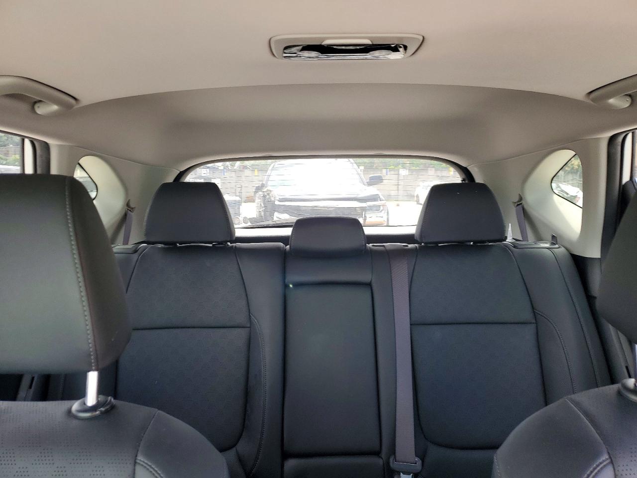 2023 KIA SELTOS EX