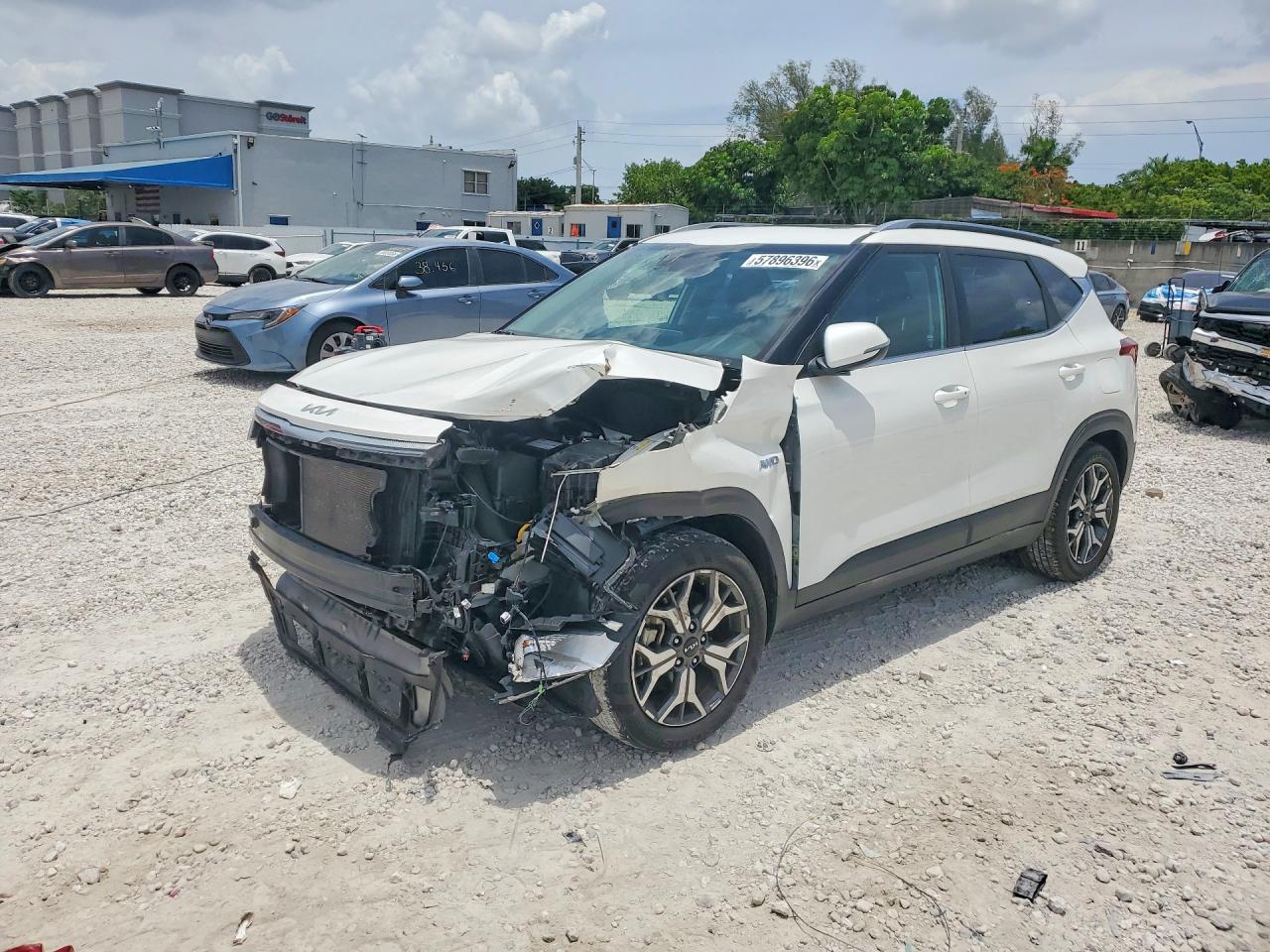 2023 KIA SELTOS EX