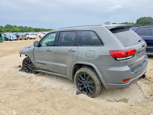 2020 JEEP GRAND CHEROKEE LAREDO 4X4