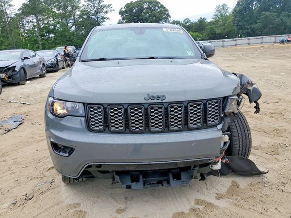 2020 JEEP GRAND CHEROKEE LAREDO 4X4