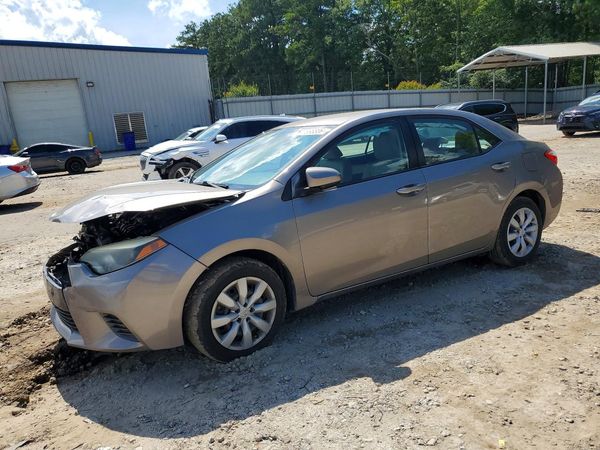 2015 TOYOTA COROLLA