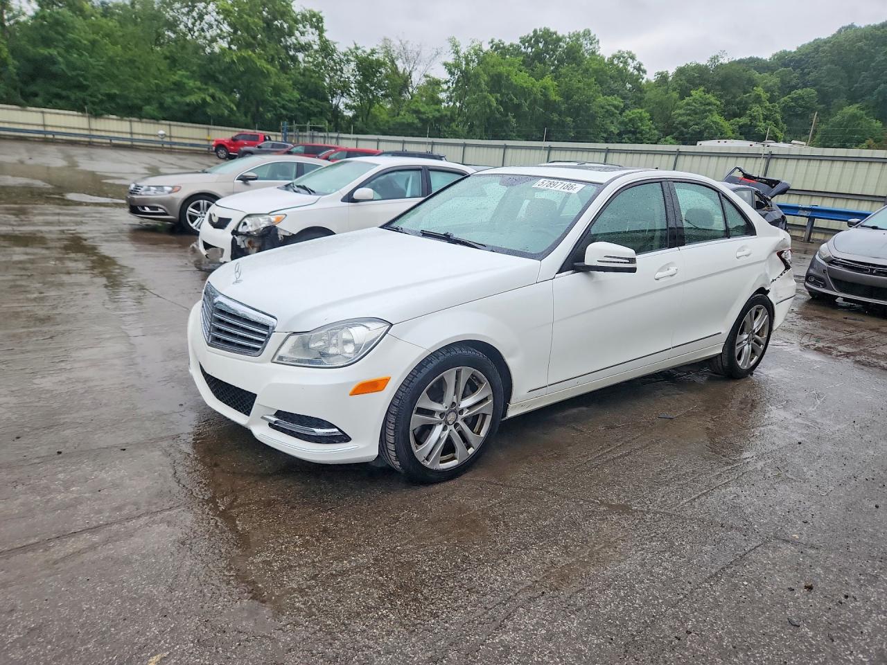 2013 MERCEDES-BENZ C