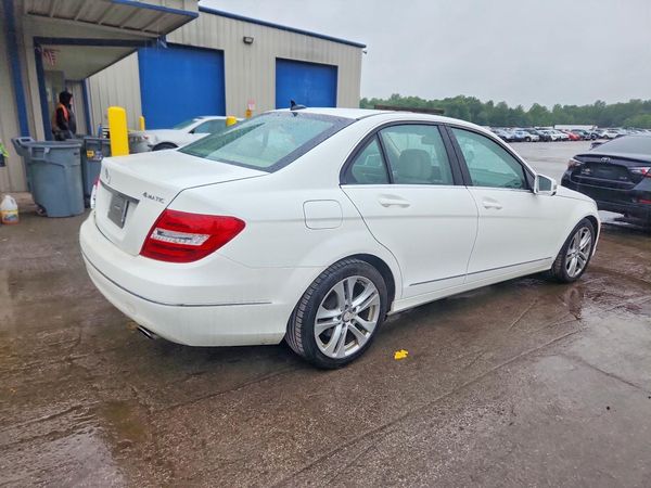 2013 MERCEDES-BENZ C