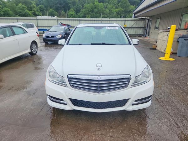 2013 MERCEDES-BENZ C