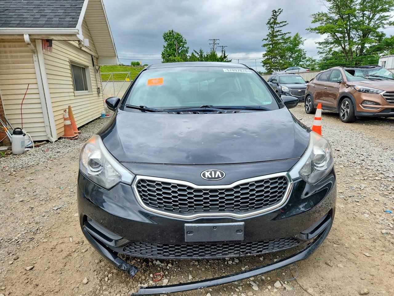 2016 KIA FORTE GL (Middle-Low Grade)