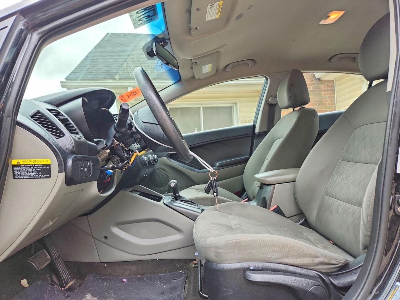 2016 KIA FORTE GL (Middle-Low Grade)