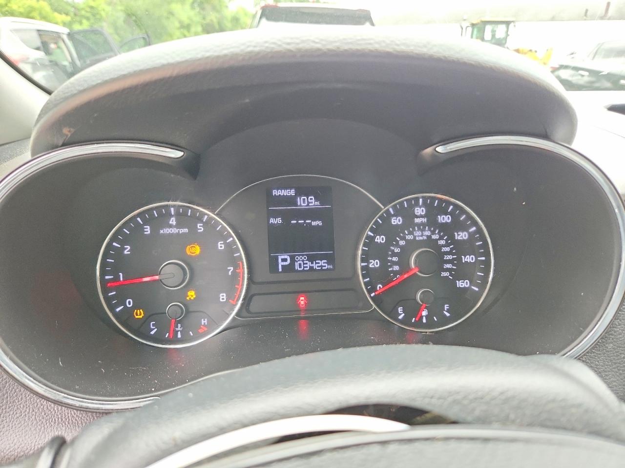 2016 KIA FORTE GL (Middle-Low Grade)