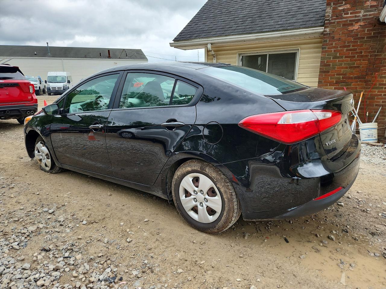 2016 KIA FORTE GL (Middle-Low Grade)