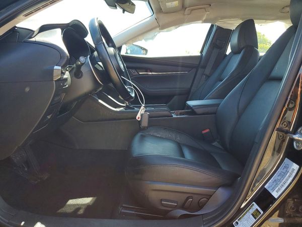 2025 MAZDA 3 Preferred Package