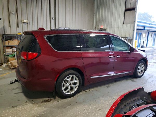 2017 CHRYSLER PACIFICA Touring L Plus