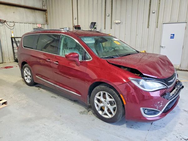 2017 CHRYSLER PACIFICA Touring L Plus
