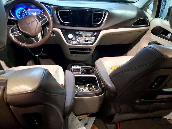 2017 CHRYSLER PACIFICA Touring L Plus