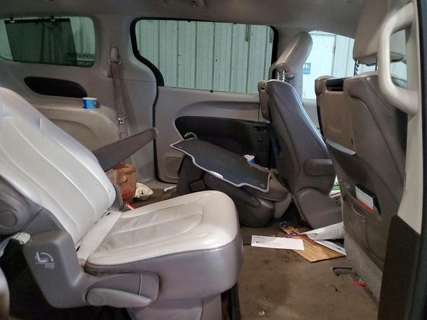 2017 CHRYSLER PACIFICA Touring L Plus