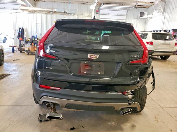 2022 CADILLAC XT4 Premium Luxury
