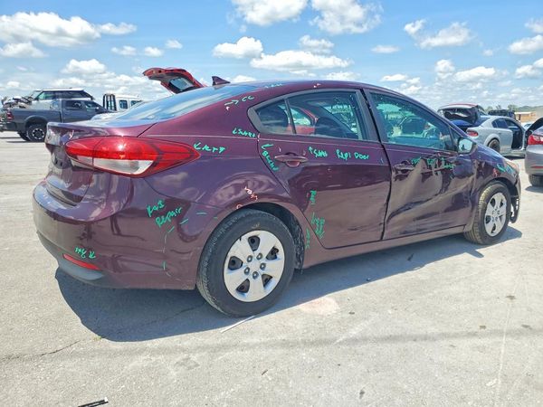 2018 KIA FORTE LX Base