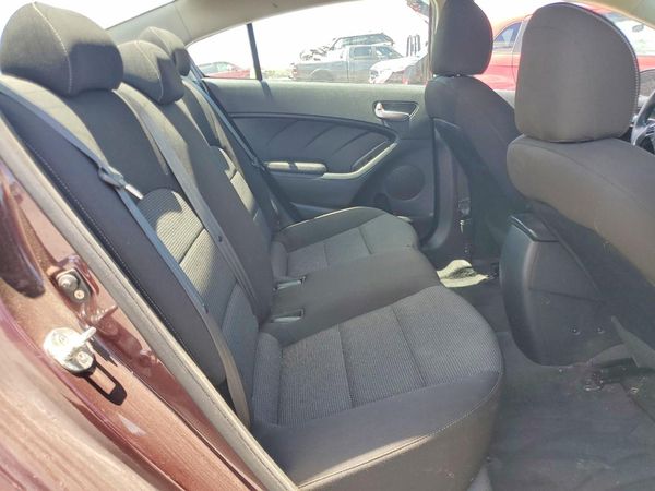 2018 KIA FORTE LX Base