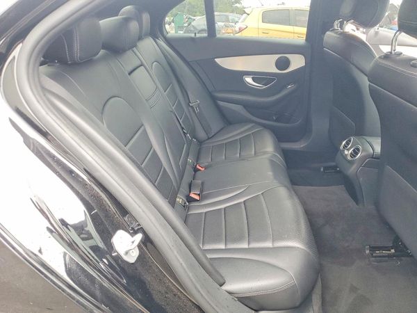 2019 MERCEDES-BENZ C C300