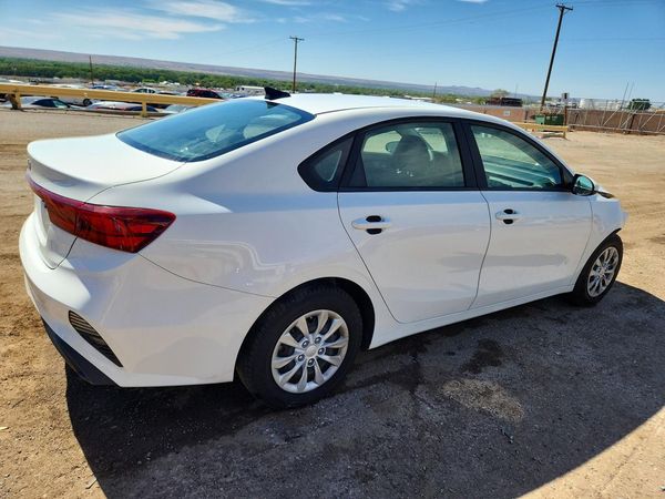 2022 KIA FORTE