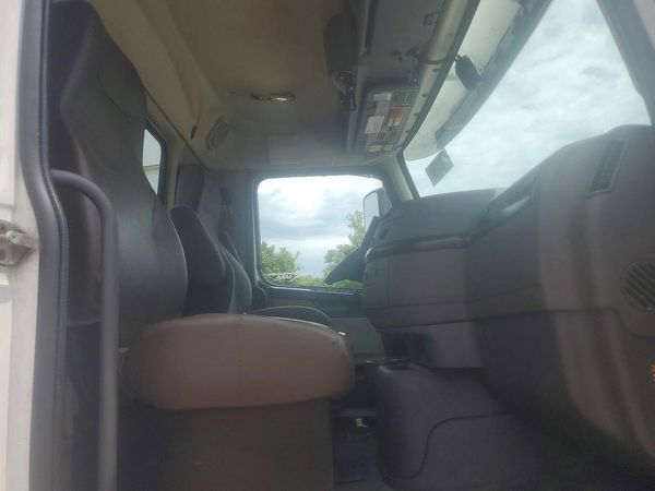 2018 VOLVO VNL