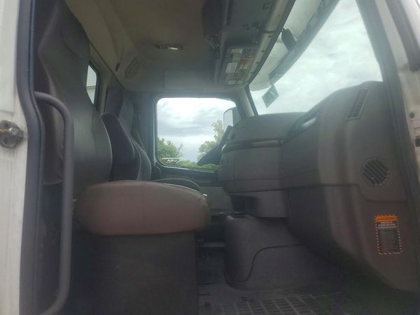 2018 VOLVO VNL
