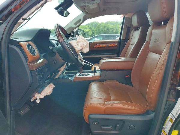 2018 TOYOTA TUNDRA